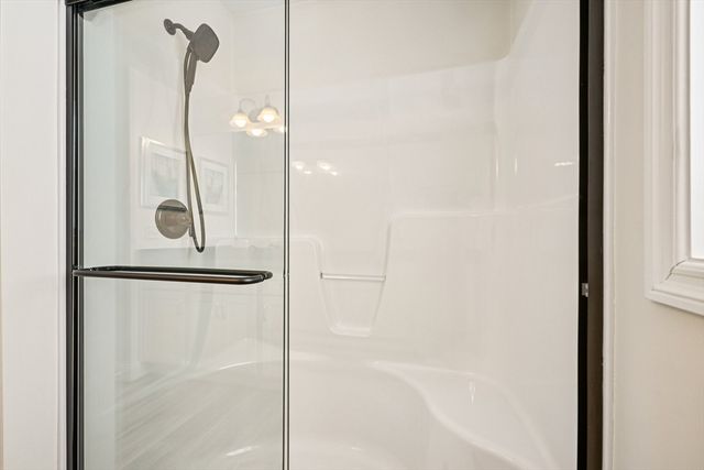 16 Rockingham Drive 131, Tewksbury, MA 01876