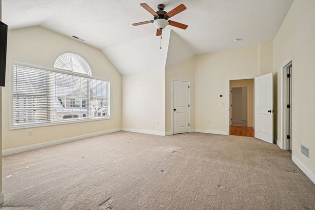 16 Rockingham Drive 131, Tewksbury, MA 01876