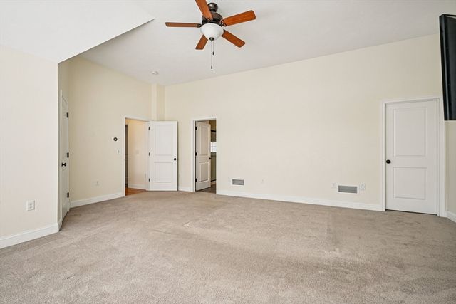 16 Rockingham Drive 131, Tewksbury, MA 01876