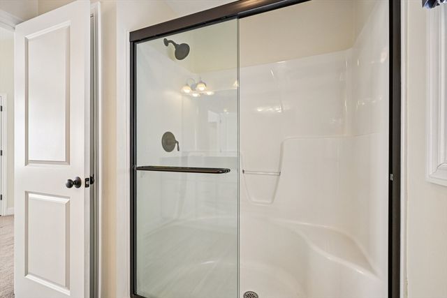 16 Rockingham Drive 131, Tewksbury, MA 01876