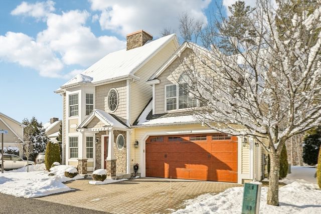 16 Rockingham Drive 131, Tewksbury, MA 01876