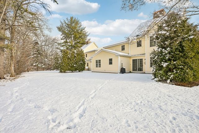 16 Rockingham Drive 131, Tewksbury, MA 01876