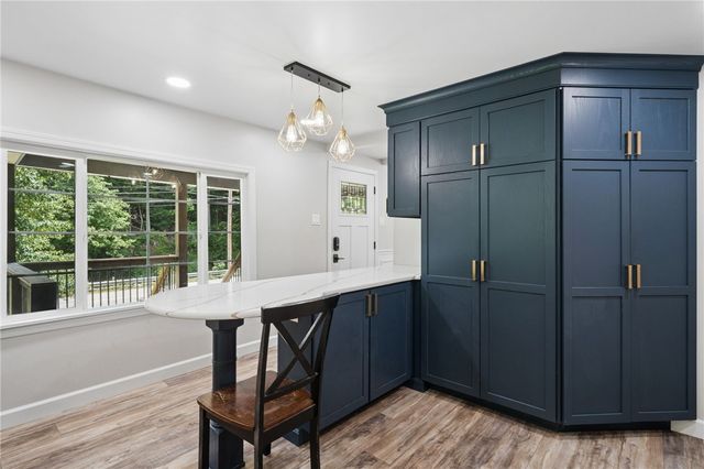 4375 New Texas Rd, Plum Boro, PA 15239