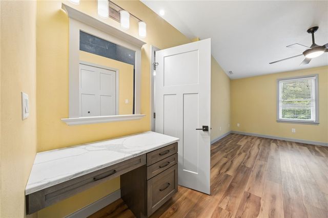 4375 New Texas Rd, Plum Boro, PA 15239