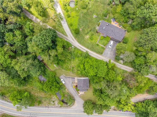 4375 New Texas Rd, Plum Boro, PA 15239