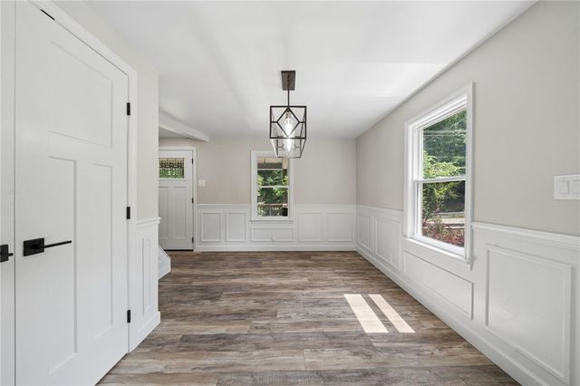 4375 New Texas Rd, Plum Boro, PA 15239