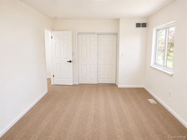 15814 Dupage Boulevard, Taylor, MI 48180