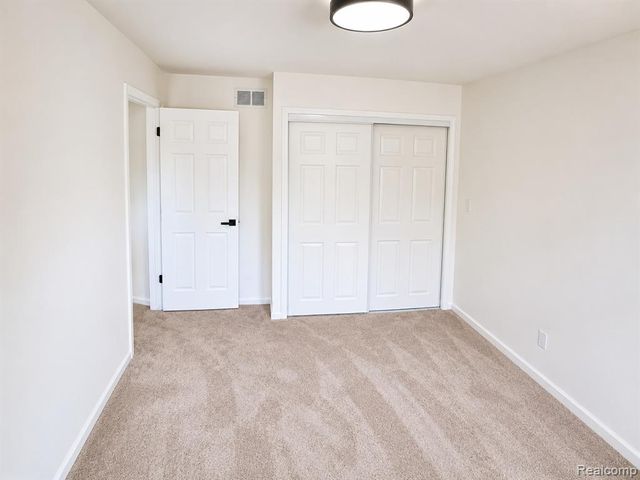 15814 Dupage Boulevard, Taylor, MI 48180