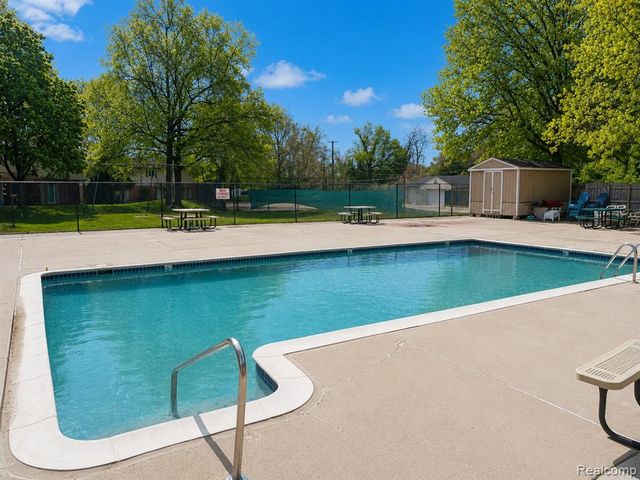 15814 Dupage Boulevard, Taylor, MI 48180