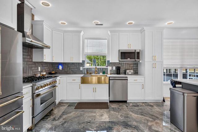 29 SHAWNEE TRL, Burlington, NJ 08016