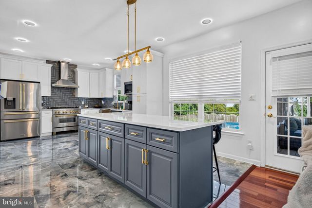 29 SHAWNEE TRL, Burlington, NJ 08016