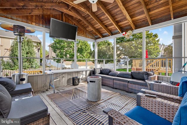 29 SHAWNEE TRL, Burlington, NJ 08016