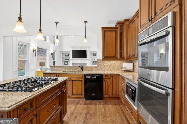 1560 Lockridge Drive, Cumming, GA 30041