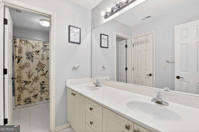 1560 Lockridge Drive, Cumming, GA 30041