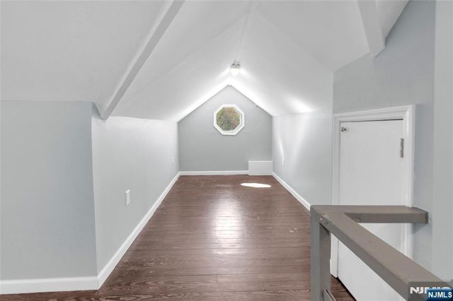 29 Stansfield Place, North Haledon, NJ 07508