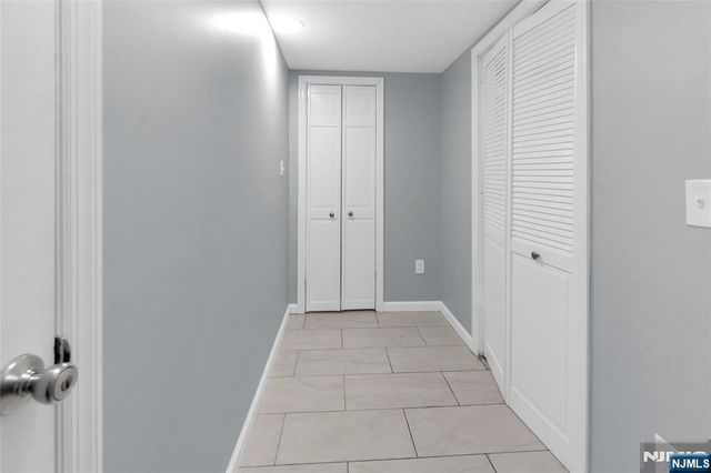 29 Stansfield Place, North Haledon, NJ 07508