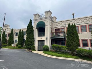 37 Hiawassee Street E302, Asheville, NC 28801