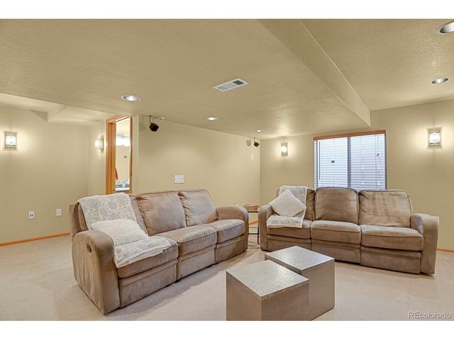 1624 Flint Ct, Broomfield, CO 80020