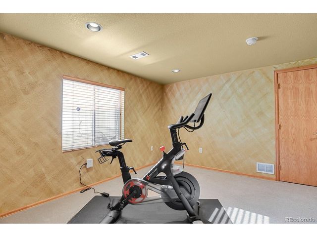 1624 Flint Ct, Broomfield, CO 80020