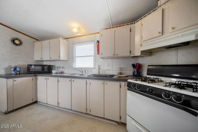 22 Ranch Road, Concho, AZ 85924