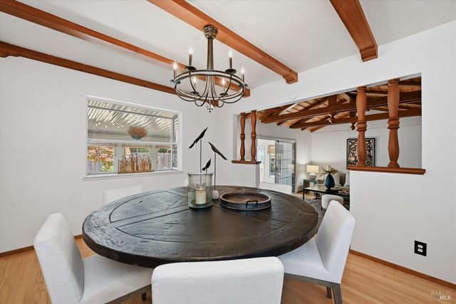 3196 Scenic Dr, Napa, CA 94558