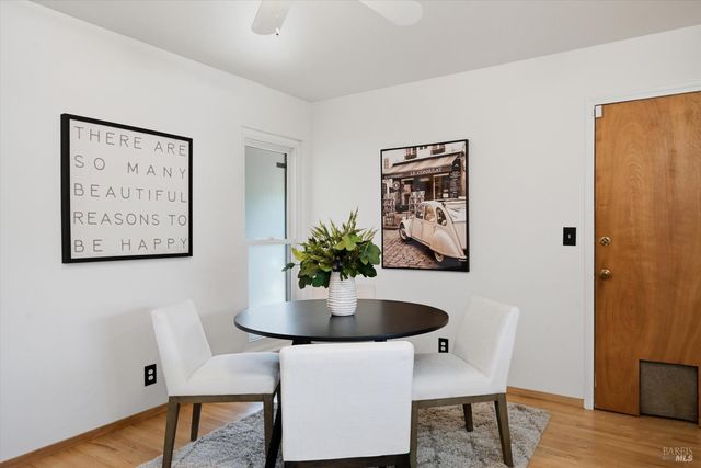 3196 Scenic Dr, Napa, CA 94558