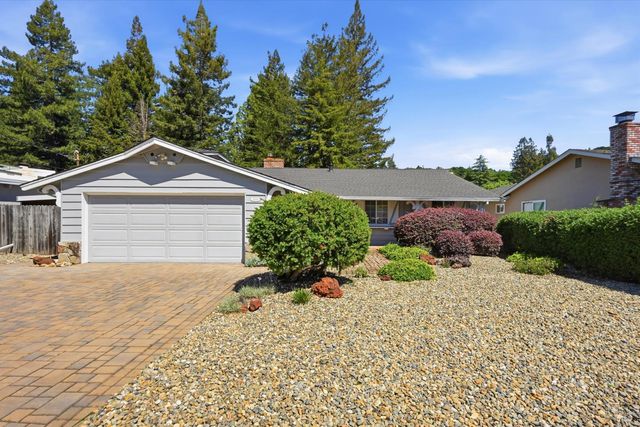 3196 Scenic Dr, Napa, CA 94558