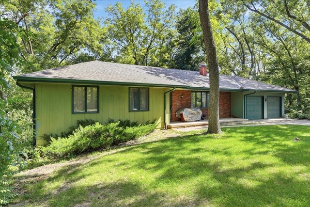 20893 BOUVIER Lane, Council Bluffs, IA 51503