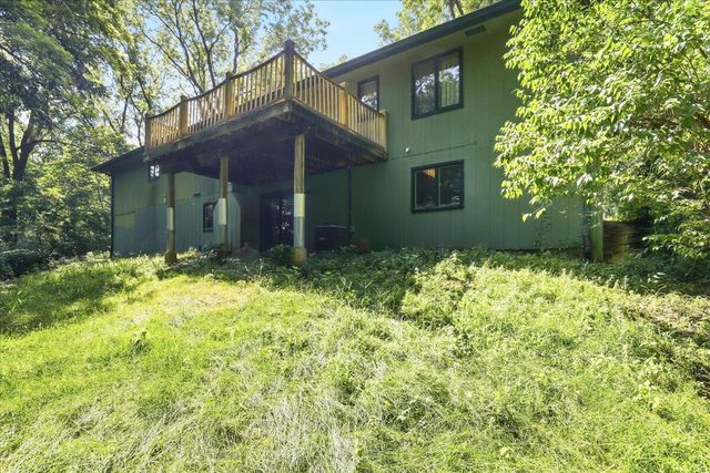 20893 BOUVIER Lane, Council Bluffs, IA 51503