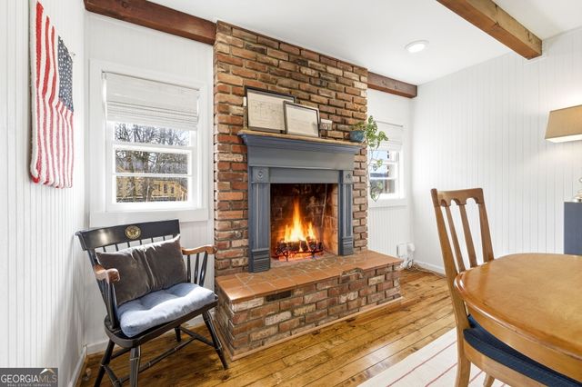 1879 Falls Road, Toccoa, GA 30577