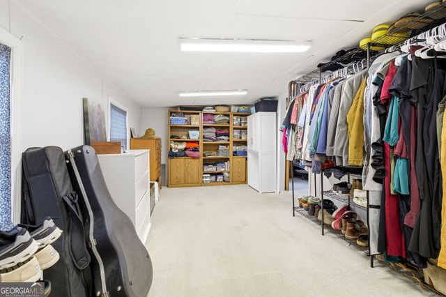 1879 Falls Road, Toccoa, GA 30577