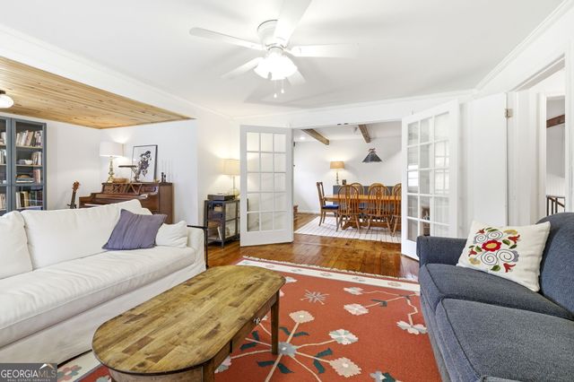 1879 Falls Road, Toccoa, GA 30577