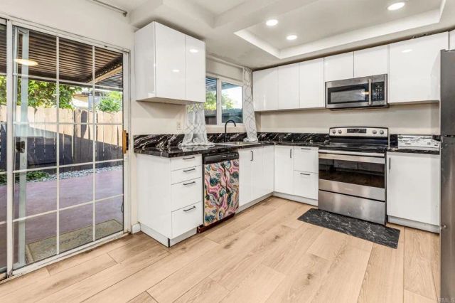 3446 Los Mochis Way, Oceanside, CA 92056