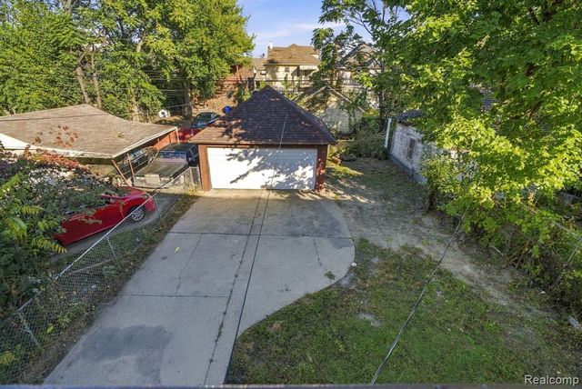 3230 Leslie Street, Detroit, MI 48238