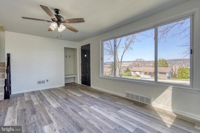 630 HAMMOND RD, York, PA 17406