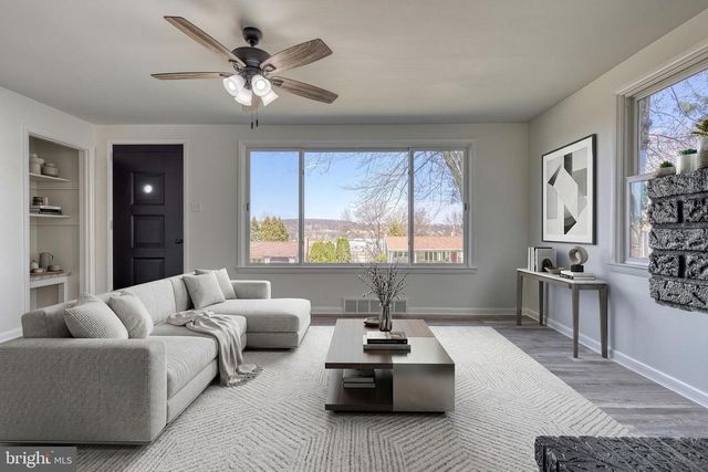 630 HAMMOND RD, York, PA 17406