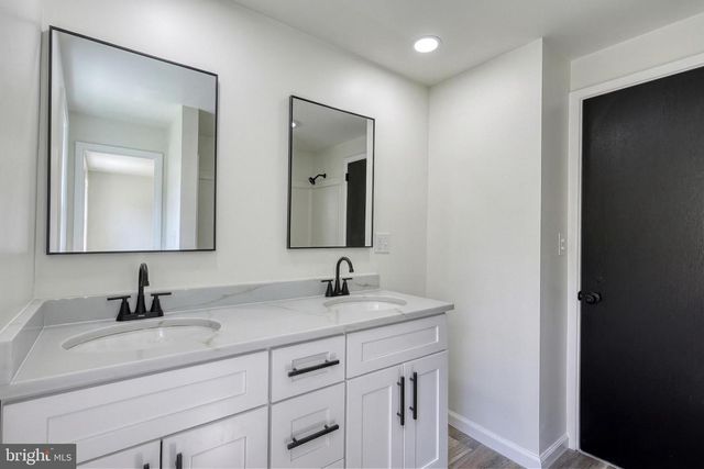 630 HAMMOND RD, York, PA 17406