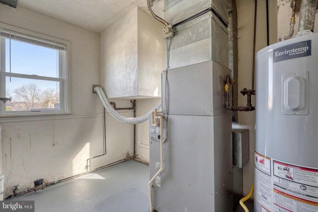 630 HAMMOND RD, York, PA 17406