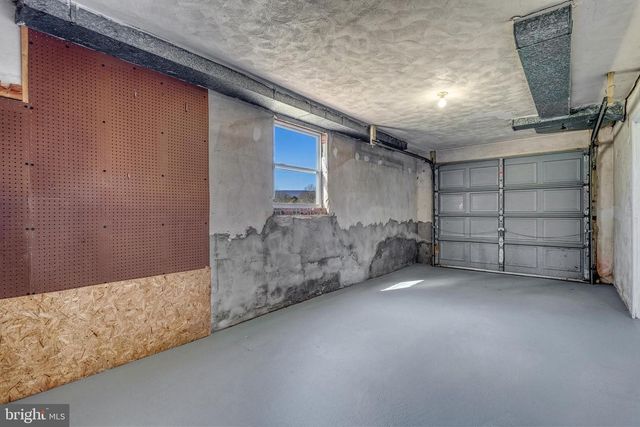 630 HAMMOND RD, York, PA 17406