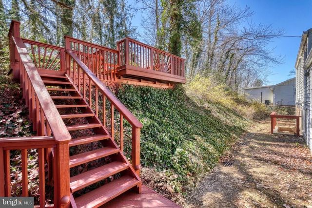 630 HAMMOND RD, York, PA 17406