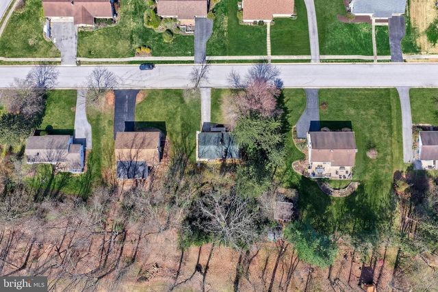 630 HAMMOND RD, York, PA 17406