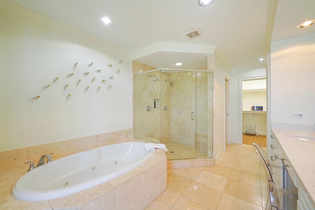 Image 28 of property listing at 221 Scenic Gulf Drive 1450, Miramar Beach, FL 32550