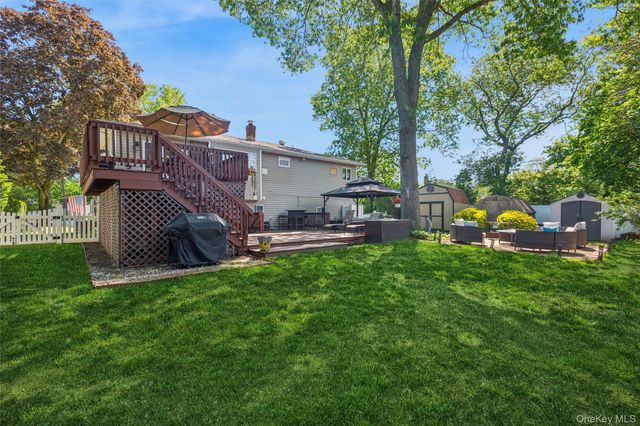 17 Joyce Drive, Riverhead, NY 11901
