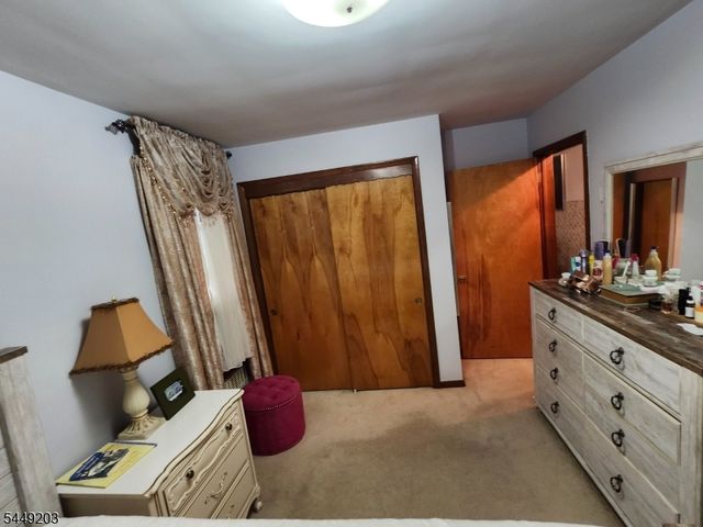 33 Livingston Ave 2, Lyndhurst Twp., NJ 07071