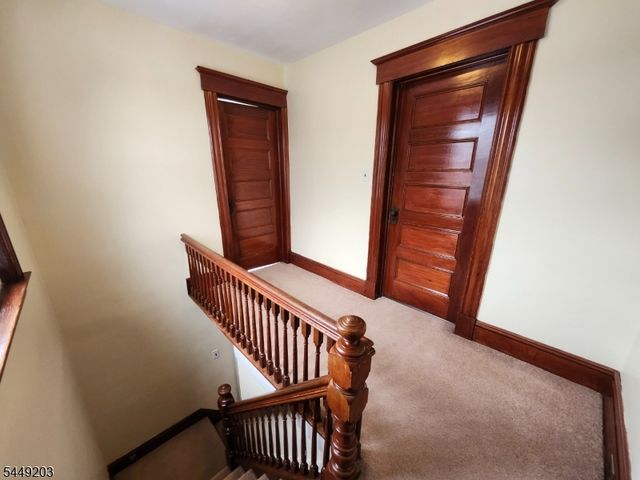 33 Livingston Ave 2, Lyndhurst Twp., NJ 07071