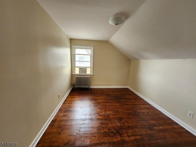 33 Livingston Ave 2, Lyndhurst Twp., NJ 07071