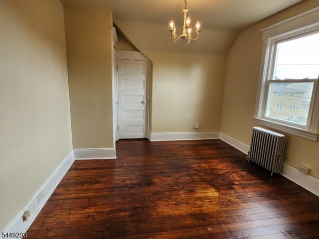 33 Livingston Ave 2, Lyndhurst Twp., NJ 07071