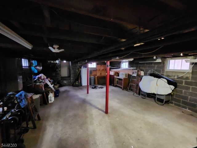 33 Livingston Ave 2, Lyndhurst Twp., NJ 07071