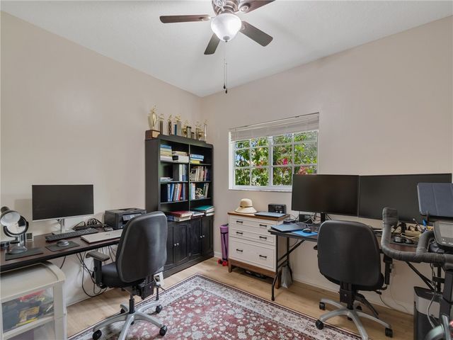 560 7th Square 102, Vero Beach, FL 32962