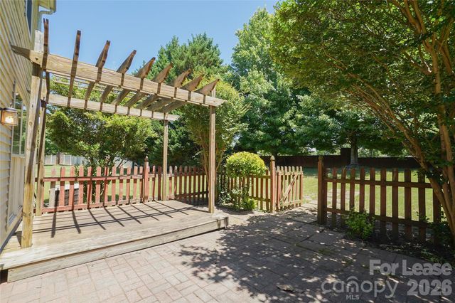 2411 Normancrest Court, Charlotte, NC 28270